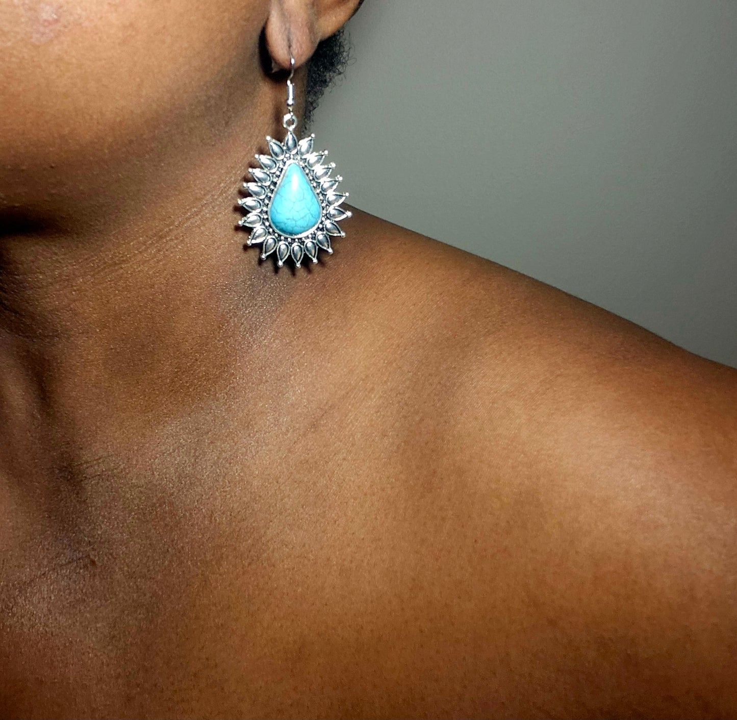 Turquoise Droplets